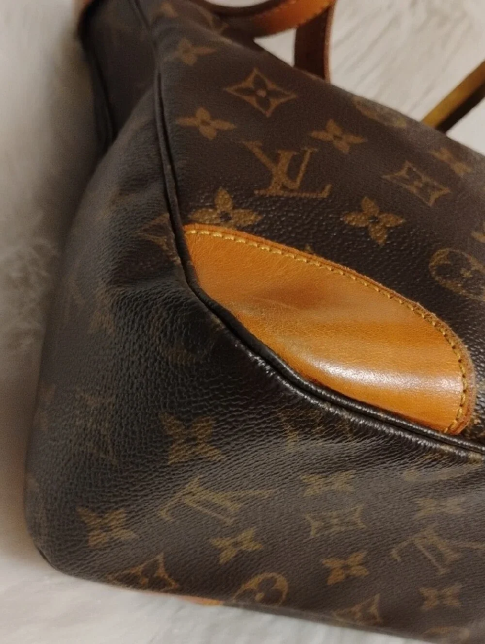SALE! Louis Vuitton Boulogne 35 Vintage Monogram Shoulder Bag
